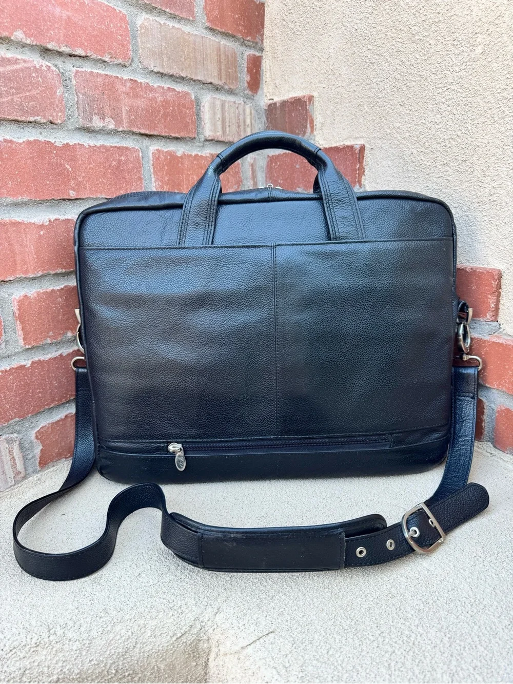 McKlein Bridgeport Black Leather Large 17” Laptop Briefcase